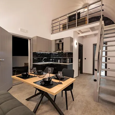Βίλα Thrilling Santorini Gauche 2 Bedrooms Furnished Sun Terrace With Private Heated Pool *